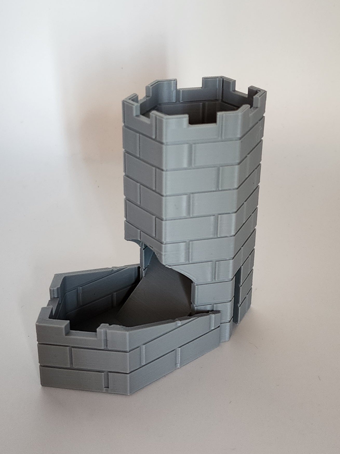 Magicrate - Screen Dice Tower